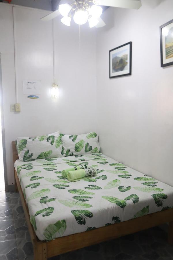Dauis Ice Bear Bar & Tourist Inn מראה חיצוני תמונה
