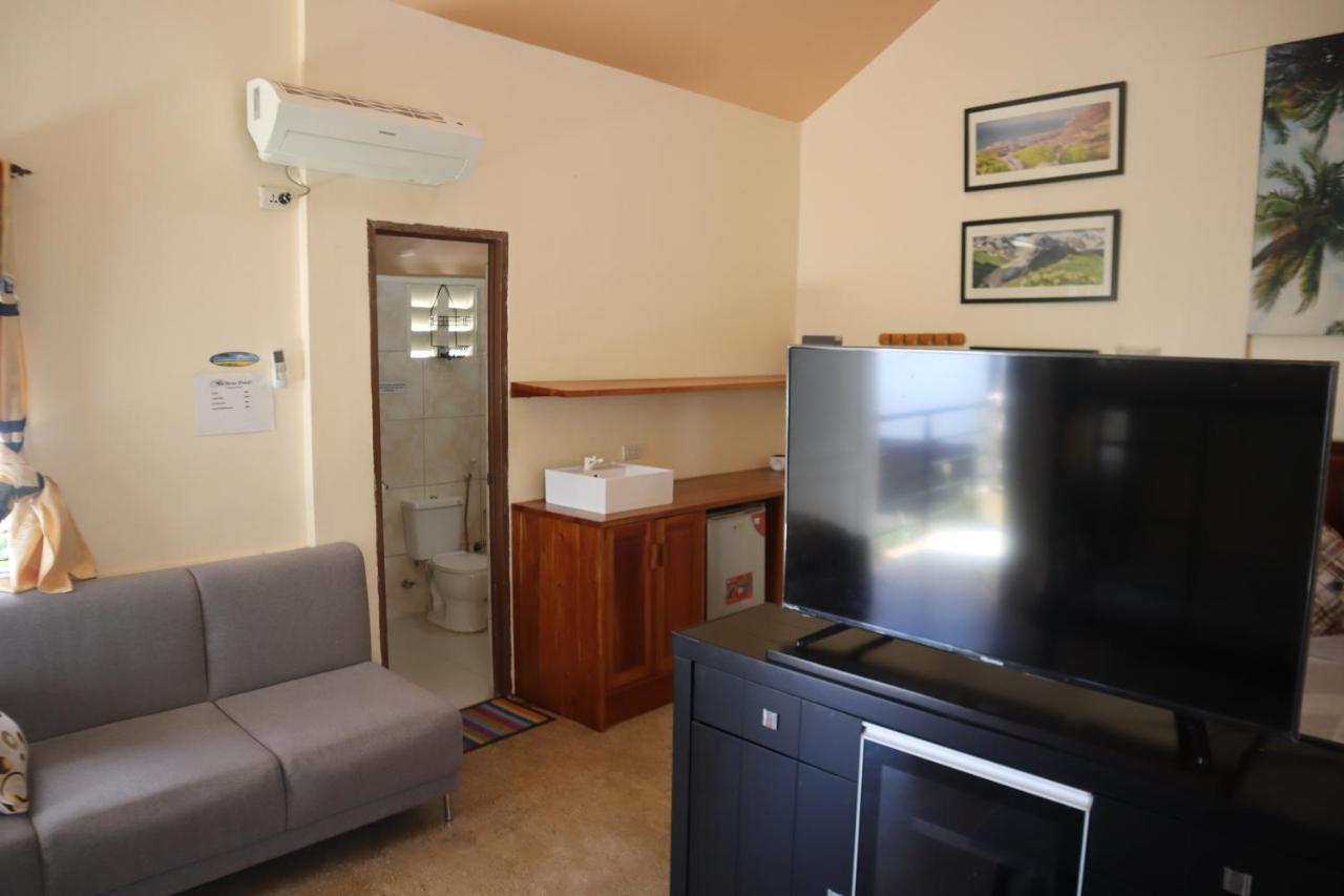 Dauis Ice Bear Bar & Tourist Inn מראה חיצוני תמונה